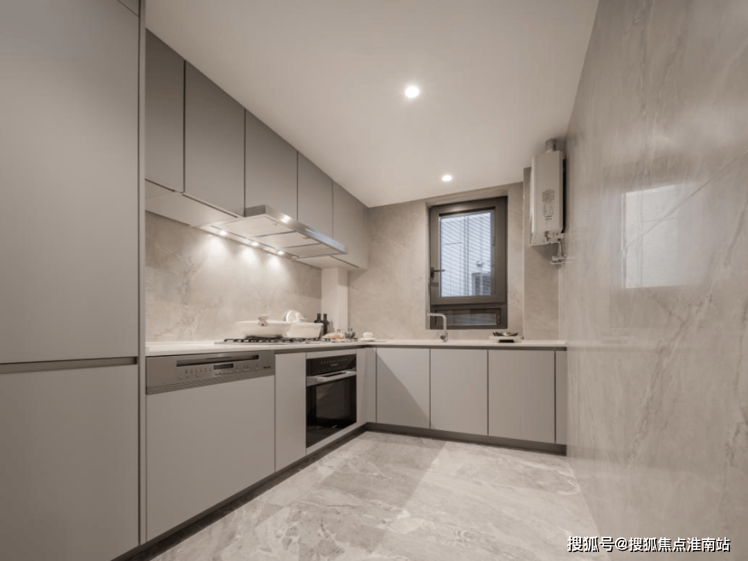 百科→首页网站→楼盘测评→中心百科→首页网站24小时热线爱游戏平台静安玺樾售楼处电话→静安玺樾售楼中心电话→楼盘(图12)